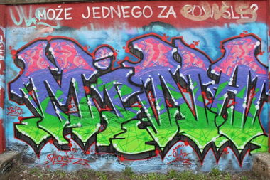 Graffiti Wall - Photo by AGR - color, wwa, legal (2013)