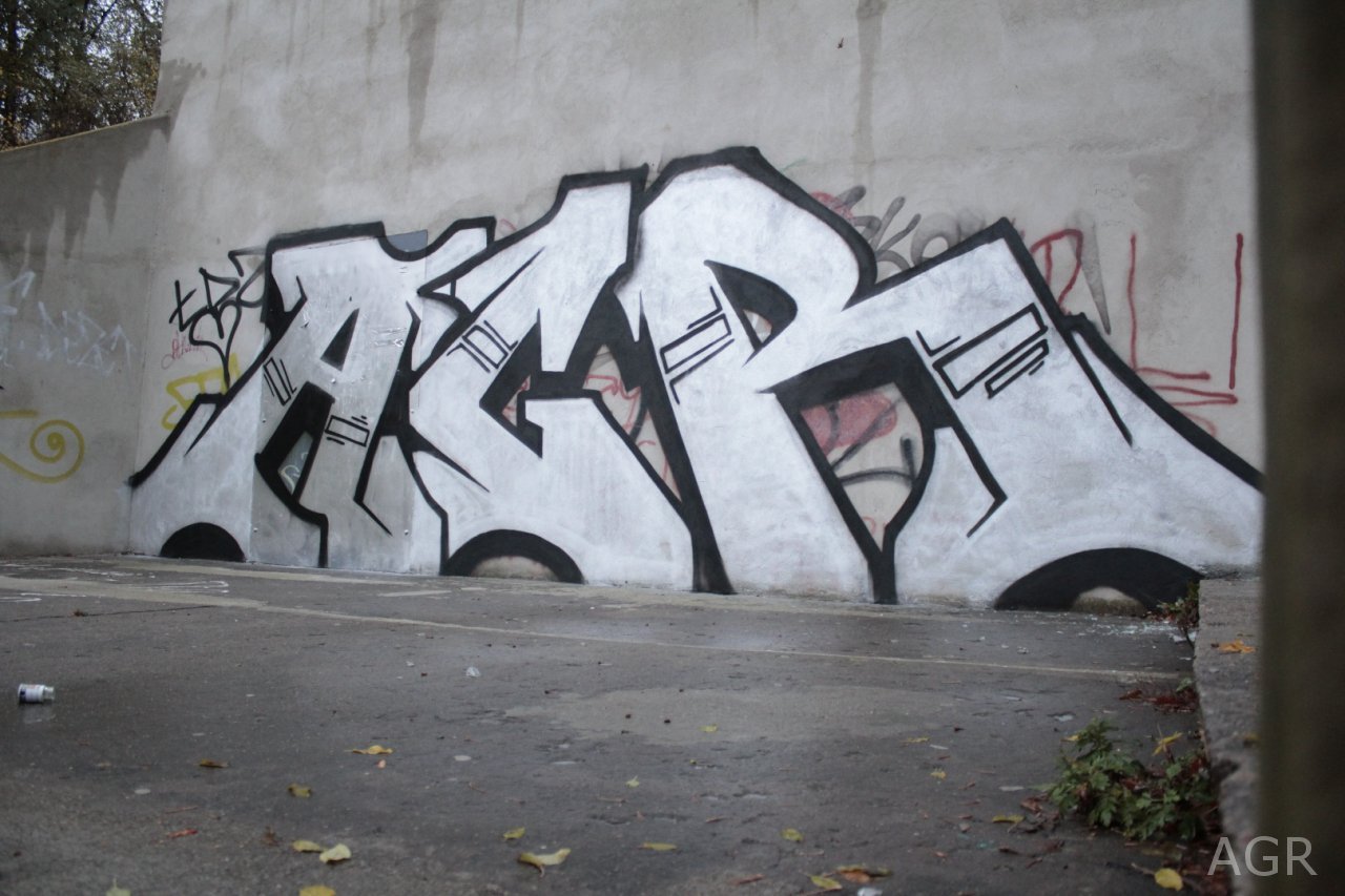 Graffiti Wall - Photo by AGR - AGR (2014)