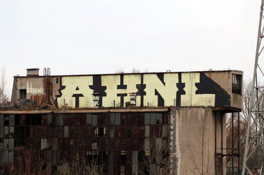 Graffiti Bombing in Warsaw - Photo by AHNL - ahnl (2013)