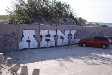 Graffiti Bombing in Darlowo - Photo by AHNL - ahnl, tour (2013)