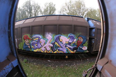 Graffiti Train in Warsaw - Photo by AHNL - ahnl, zsp, dra? (2013)