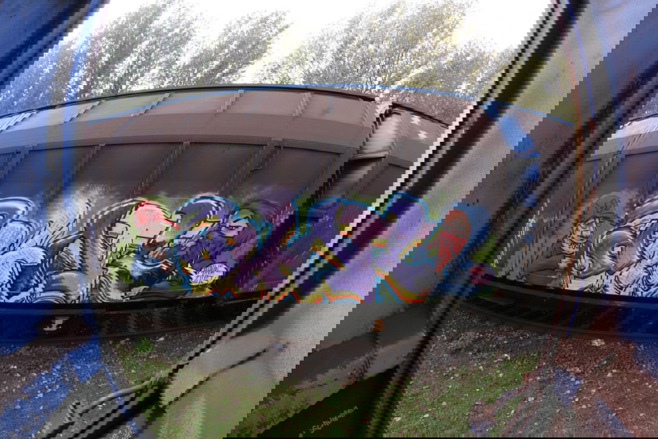 Graffiti Train in Warsaw - Photo by AHNL - ahnl, zsp, dra? (2013)