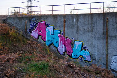 Graffiti Bombing in Warsaw - Photo by AHNL - ahnl, zps, targówek (2013)