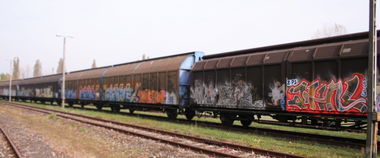 Graffiti Train in Warsaw - Photo by AHNL - ahnl, zps, warsaw (2013)