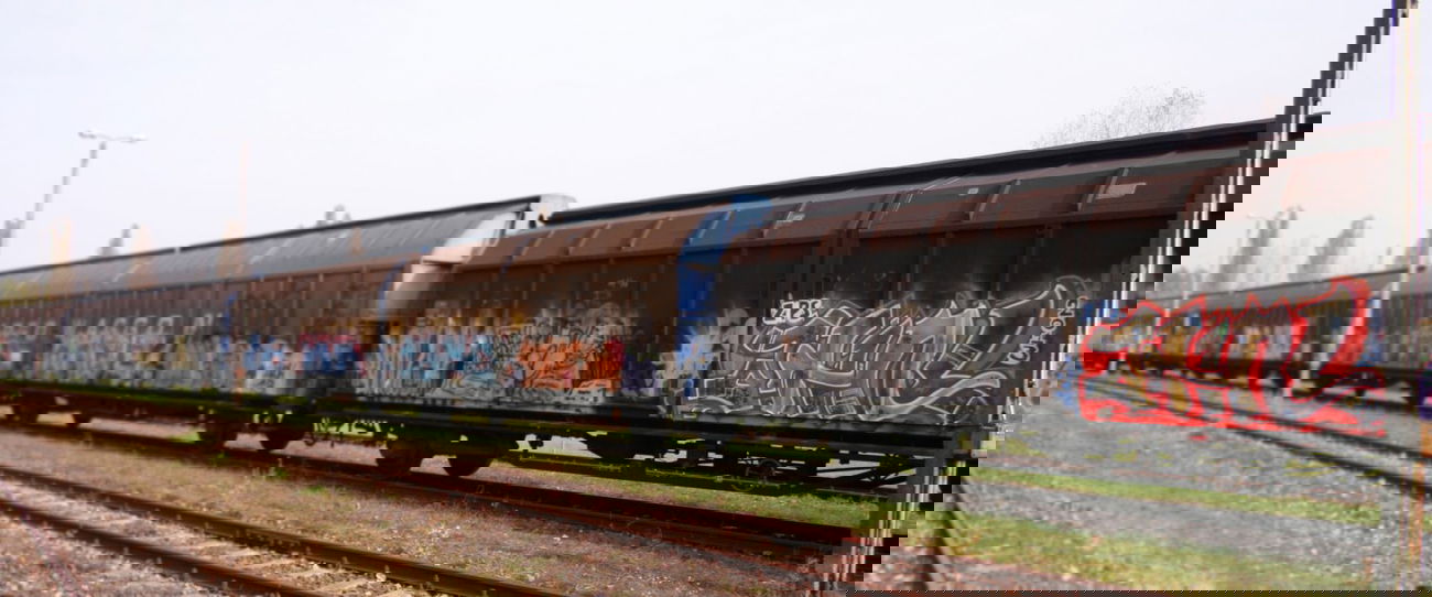 Graffiti Train in Warsaw - Photo by AHNL - ahnl, zps, warsaw (2013)