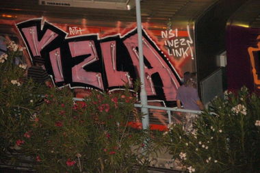 Graffiti Train - Photo by AITH - AITH (2011)