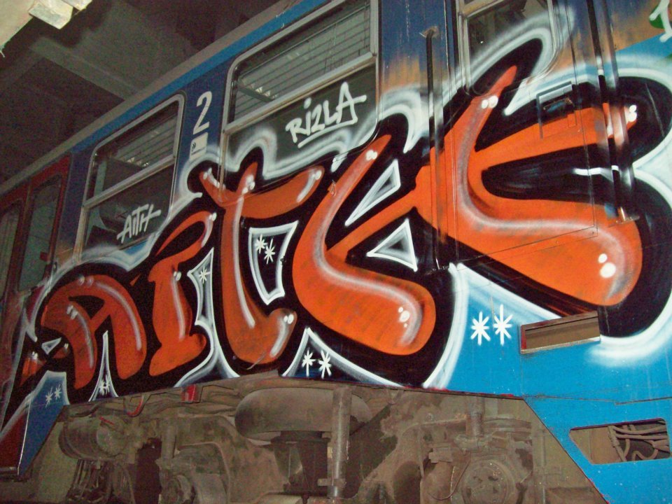 Graffiti Train - Photo by AITH - AITH (2009)
