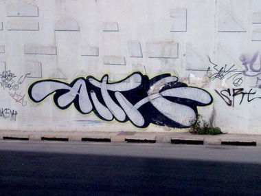 Graffiti Bombing - Photo by AITH - AITH (2006)