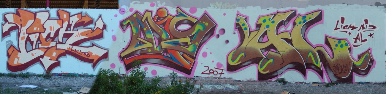 Graffiti Wall - Photo by ALISM - Lick, Nis, Al (2007)