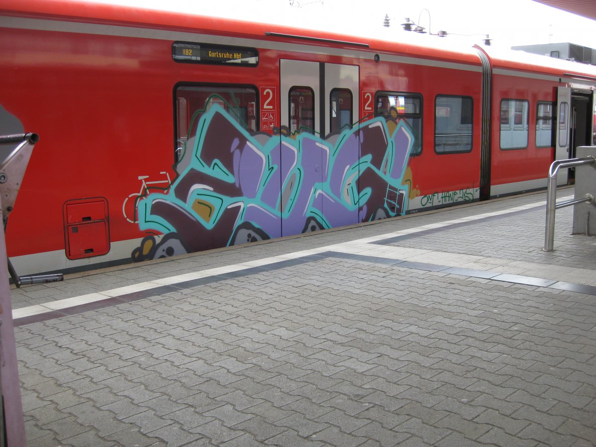 Graffiti Wall in Mannheim - Photo by ALKOHOLICS - zug, hanf, onf