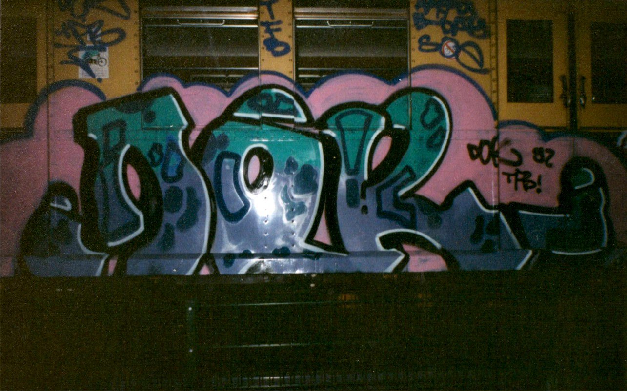 Graffiti Train - Photo by ALLESdrehtSICH - DOK, TFB, Berlin (1992)