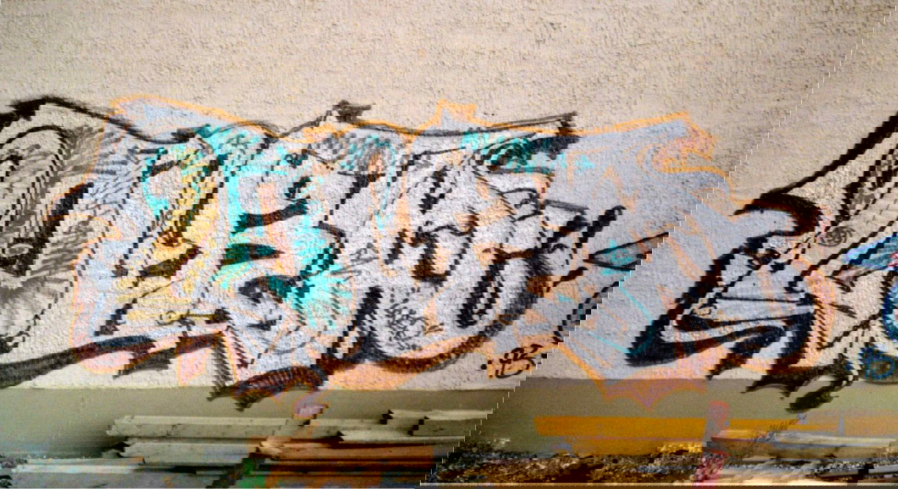 Graffiti Wall - Photo by ALLESdrehtSICH - LOVER, Berlin (1993)