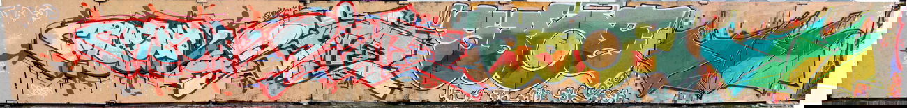 Graffiti Wall - Photo by ALLESdrehtSICH - crush, rime, skoe (2014)