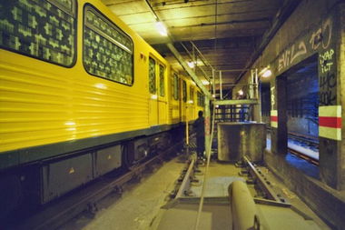 Graffiti Artwork - Photo by ALLorNOTHING - berlin (2009)