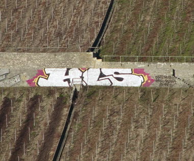 Graffiti Wall in Bayreuth - Photo by AMIDNIGHT - Bayreuth, HLS