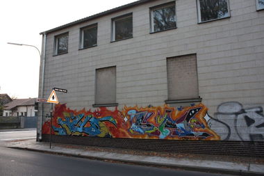 Graffiti Wall in Bayreuth - Photo by AMIDNIGHT - Held, 457, Spy