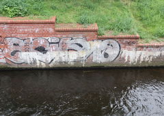 Graffiti Wall - Photo by AMIDNIGHT - Skip19, HLS