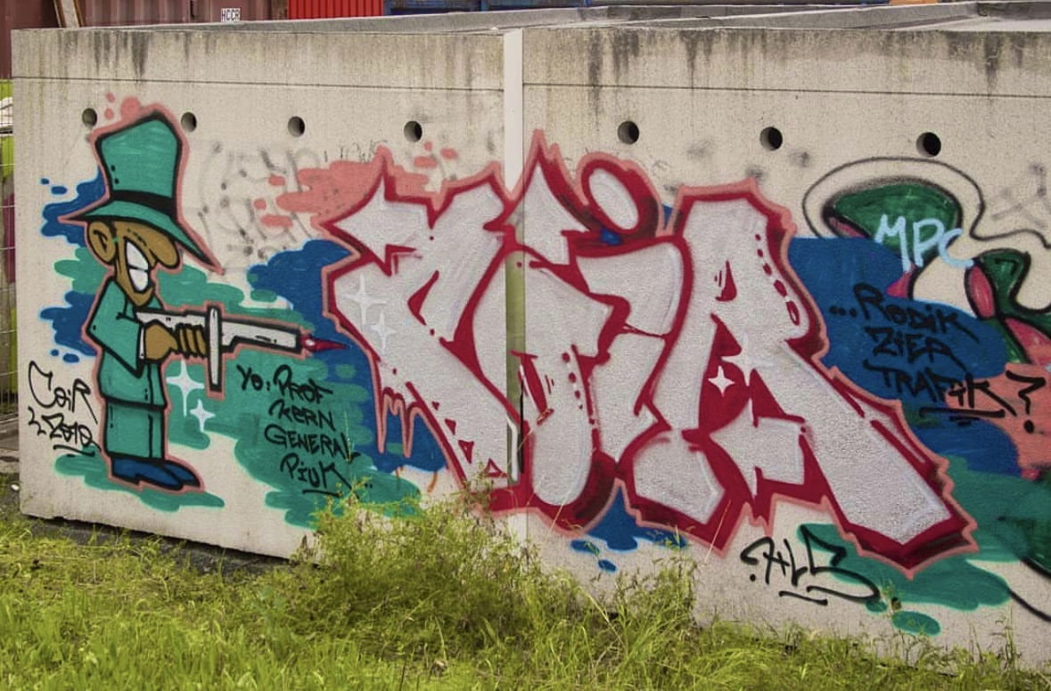 Graffiti Wall in Bayreuth - Photo by AMIDNIGHT - Bayreuth, coir, hls
