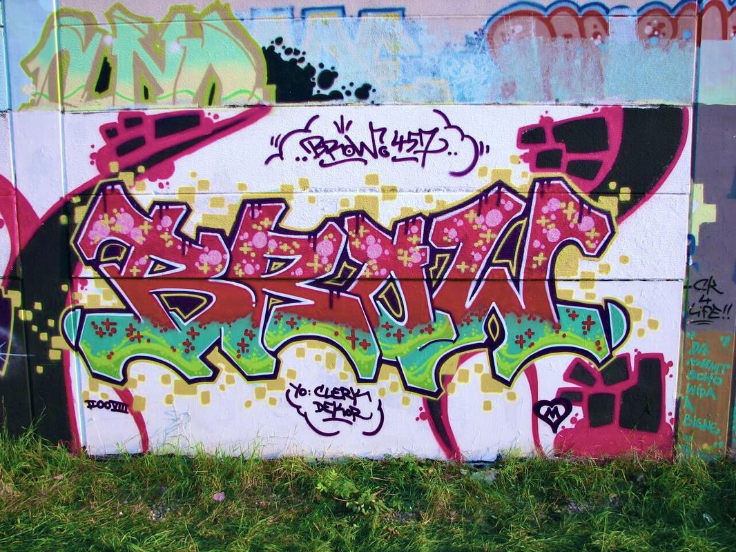 Graffiti Wall in Bayreuth - Photo by AMIDNIGHT - MASE, BROW, 457