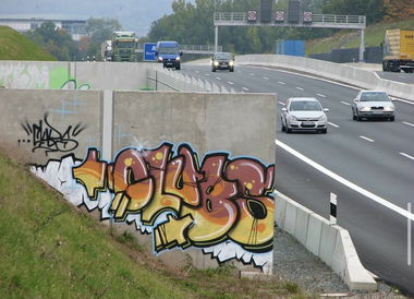 Graffiti Wall in Bayreuth - Photo by AMIDNIGHT - Bayreuth, clubs, hls