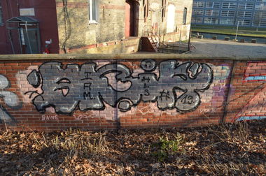 Graffiti Wall - Photo by AMIDNIGHT - Skip19, HLS