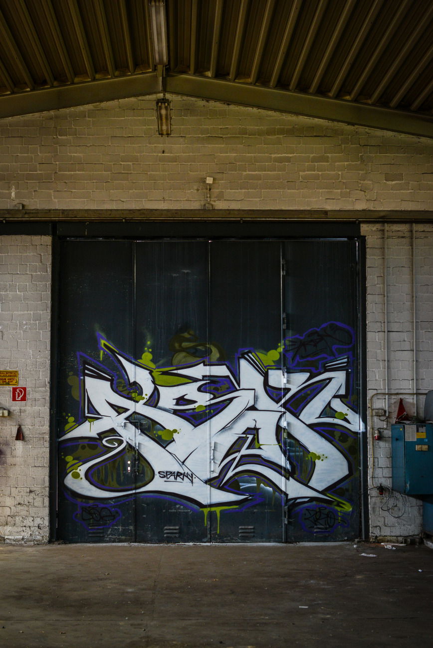 Graffiti Wall - Photo by AROK - aroksog (2020)