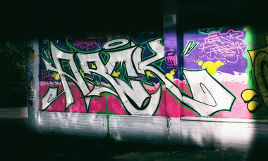Graffiti Wall in Hamburg - Photo by AROK - Bad, Habbits, Rip (2015)