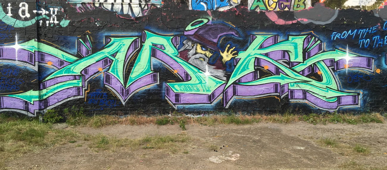 Graffiti Wall - Photo by AROK - Sog