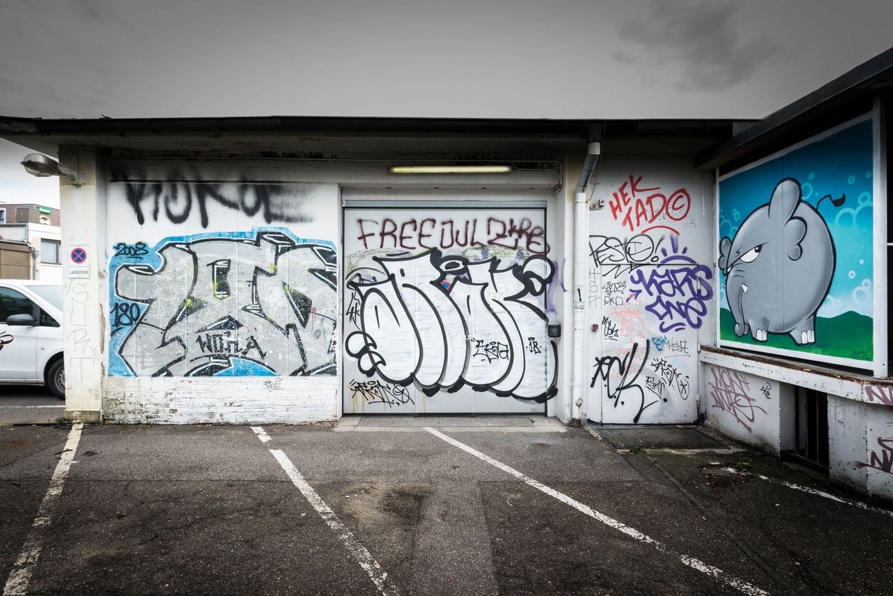 Graffiti Wall - Photo by AROK - aroksog (2018)