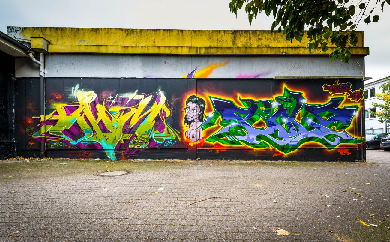 Graffiti Wall - Photo by AROK - ohm, cold (2019)