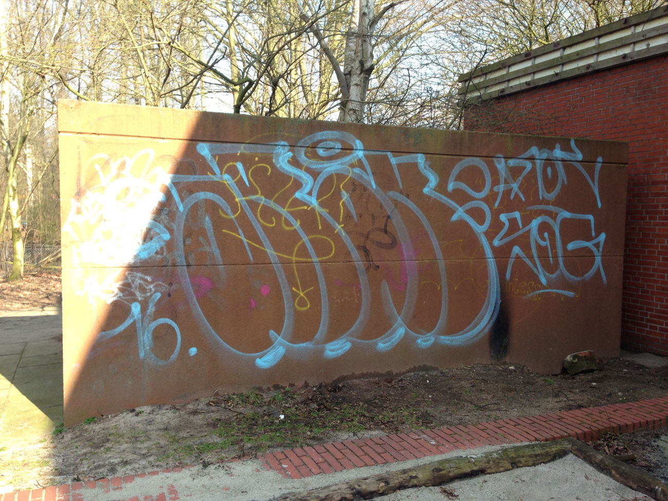 Graffiti Bombing - Photo by AROK - Arok, Sog (2016)