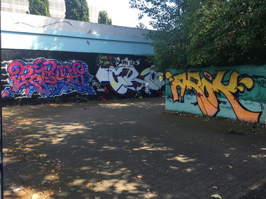 Graffiti Wall in Hamburg - Photo by AROK - RESH, CRIS, AROK (2016)