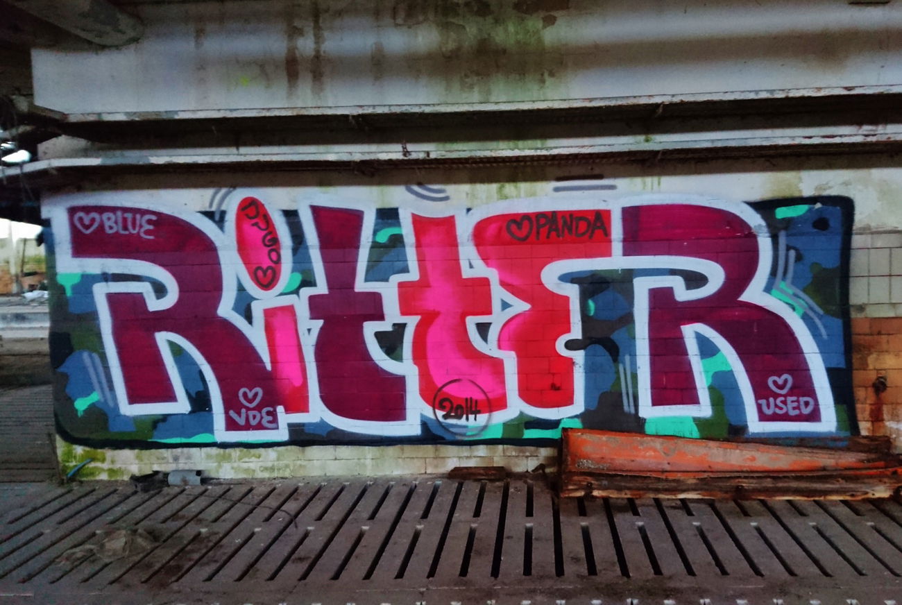 Graffiti Wall in Dresden - Photo by ARTHOOLIGAN - VDE