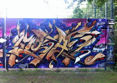 Graffiti Wall in Dresden - Photo by ARTHOOLIGAN - URBAN, SYNDROMES, 15 (2013)