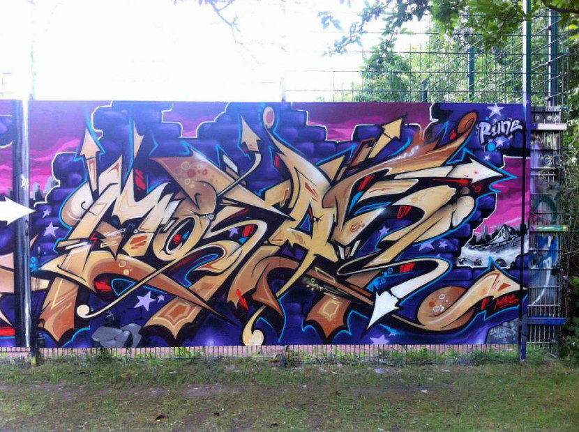 Graffiti Wall in Dresden - Photo by ARTHOOLIGAN - URBAN, SYNDROMES, 15 (2013)