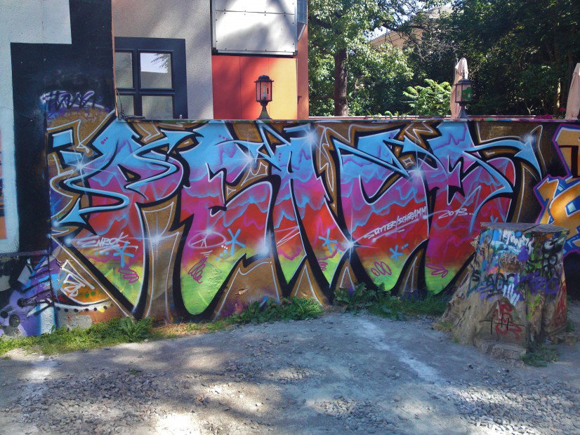 Graffiti Wall in Dresden - Photo by ARTHOOLIGAN (2013)