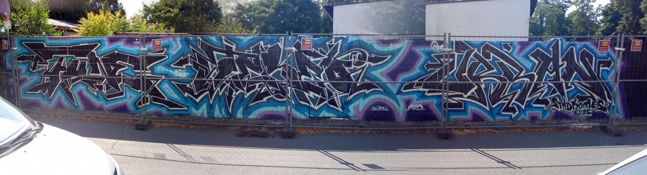 Graffiti Wall in Dresden - Photo by ARTHOOLIGAN - URBAN, SYNDROMES, 15 (2013)