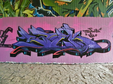 Graffiti Wall in Dresden - Photo by ARTHOOLIGAN (2013)