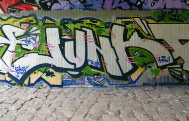 Graffiti Wall in Dresden - Photo by ARTHOOLIGAN (2013)
