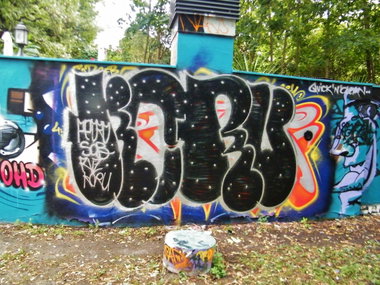 Graffiti Wall in Dresden - Photo by ARTHOOLIGAN - RVZ, SOB (2013)