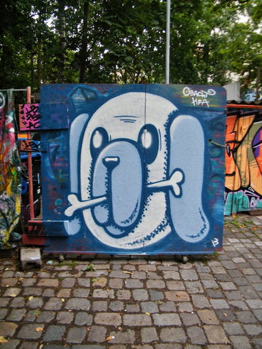 Graffiti Wall in Dresden - Photo by ARTHOOLIGAN - HFA (2013)