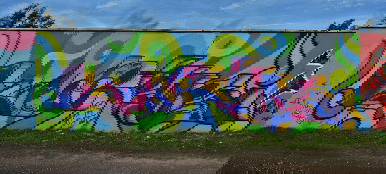 Graffiti Wall in Dessau-Roßlau - Photo by ARTHOOLIGAN - KOS (2013)