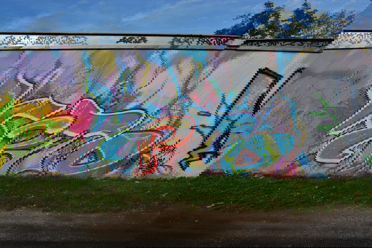 Graffiti Wall in Dessau-Roßlau - Photo by ARTHOOLIGAN (2013)