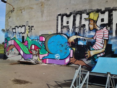 Graffiti Wall - Photo by ARTHOOLIGAN (2013)