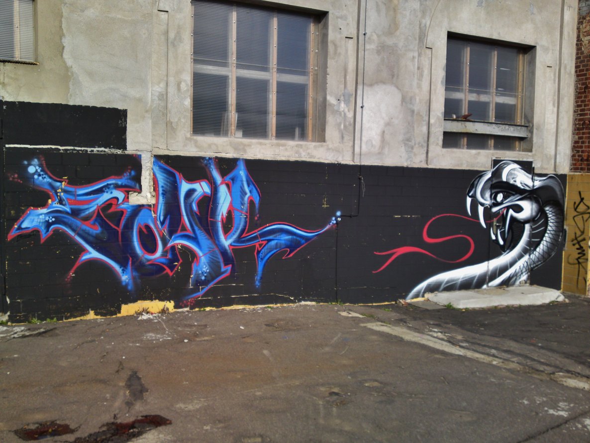 Graffiti Wall - Photo by ARTHOOLIGAN (2012)