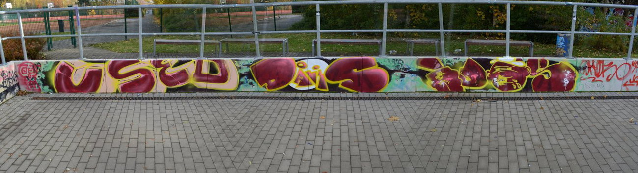 Graffiti Wall in Dresden - Photo by ARTHOOLIGAN - OGB (2013)