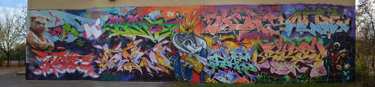 Graffiti Wall - Photo by ARTHOOLIGAN - BANDITS, IAC, URBAN (2013)