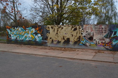 Graffiti Wall in Dresden - Photo by ARTHOOLIGAN - URBAN, SYNDROMES, 15 (2013)