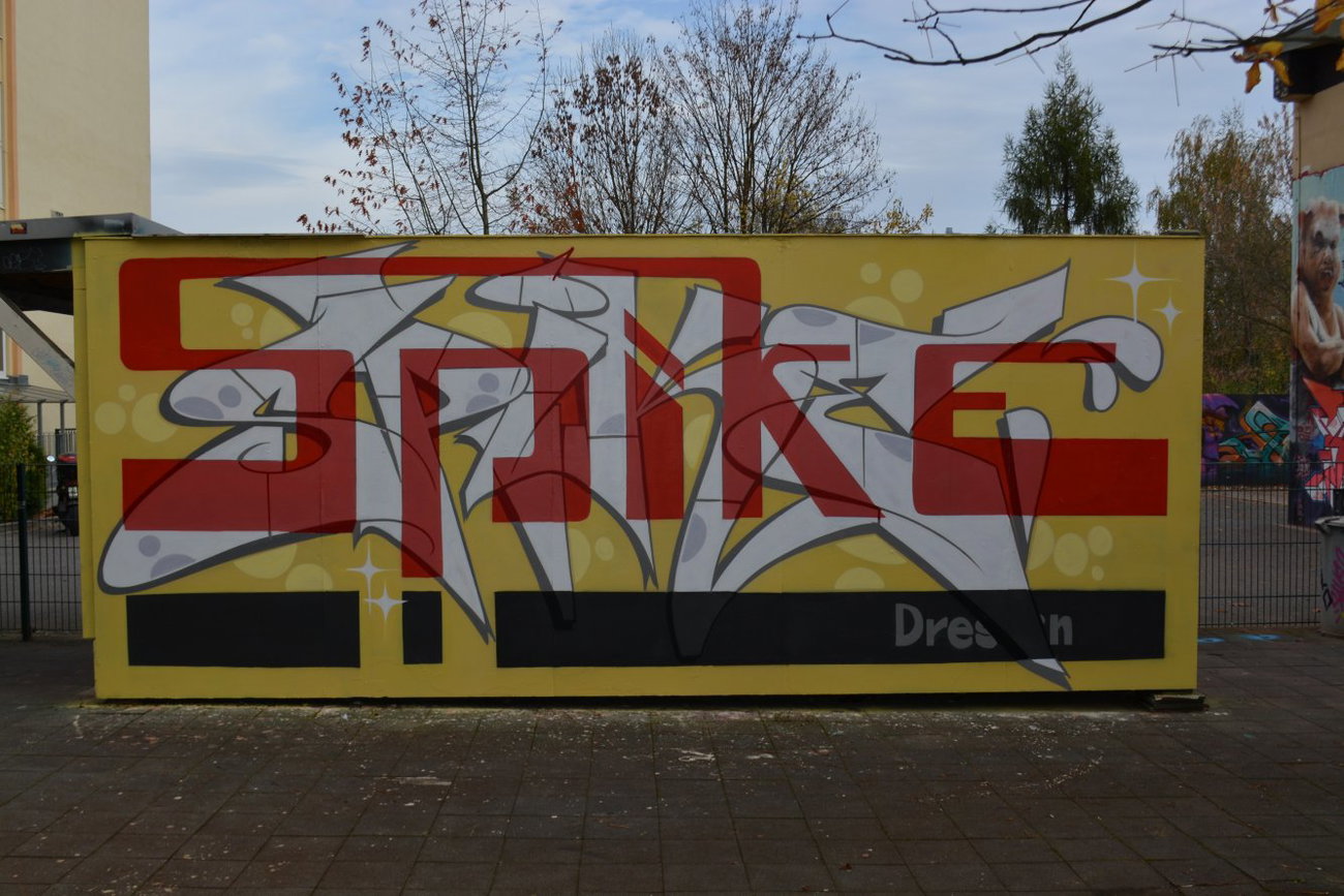 Graffiti Wall in Dresden - Photo by ARTHOOLIGAN - BANDITS, IAC, SLIDE (2013)