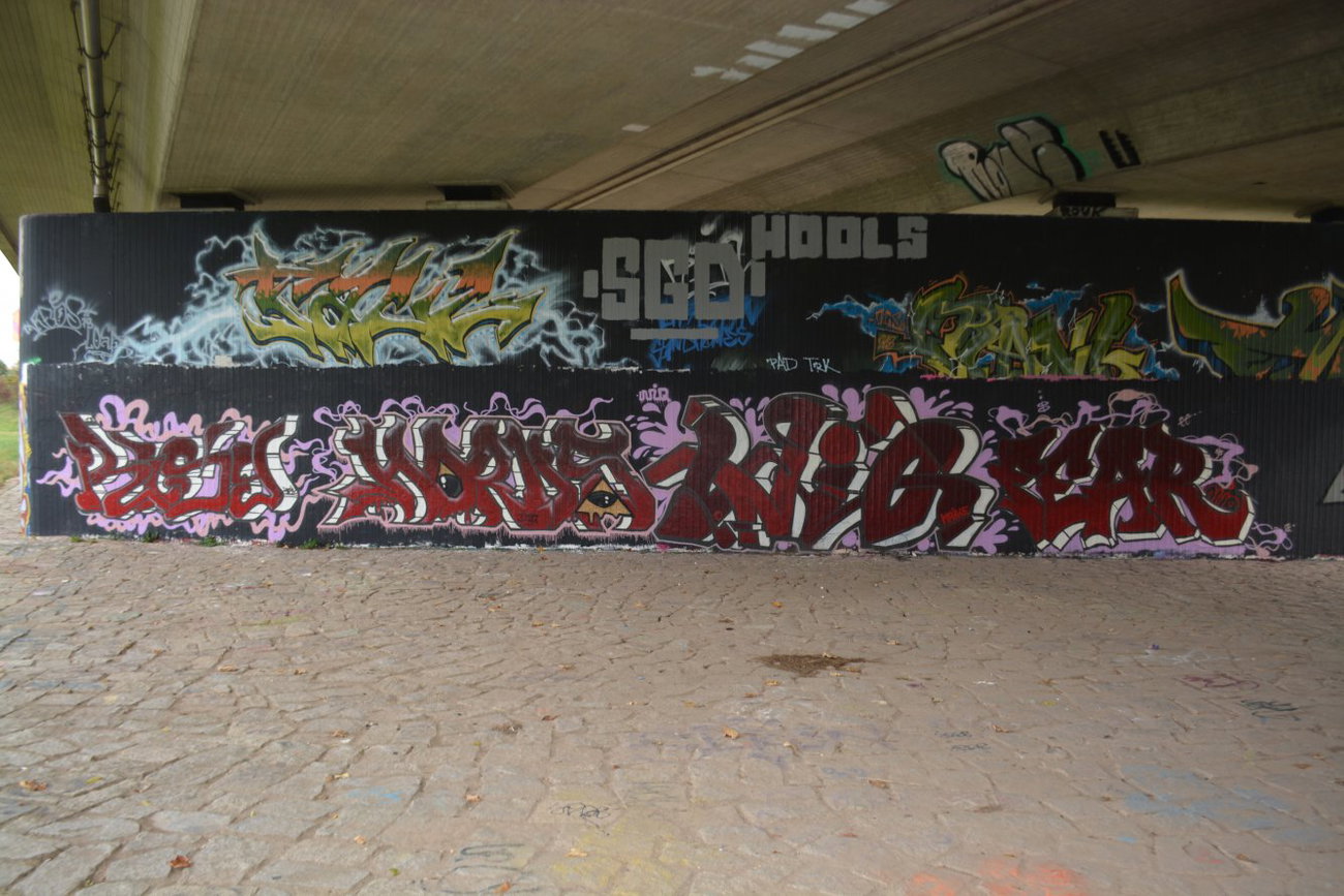 Graffiti Wall in Dresden - Photo by ARTHOOLIGAN (2013)